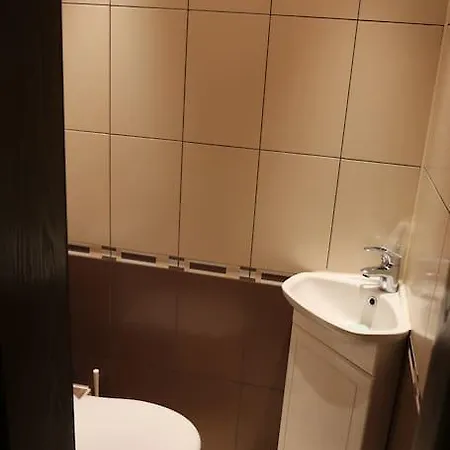 Sea Garden Apartment *